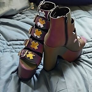 YRU dreamscape heels